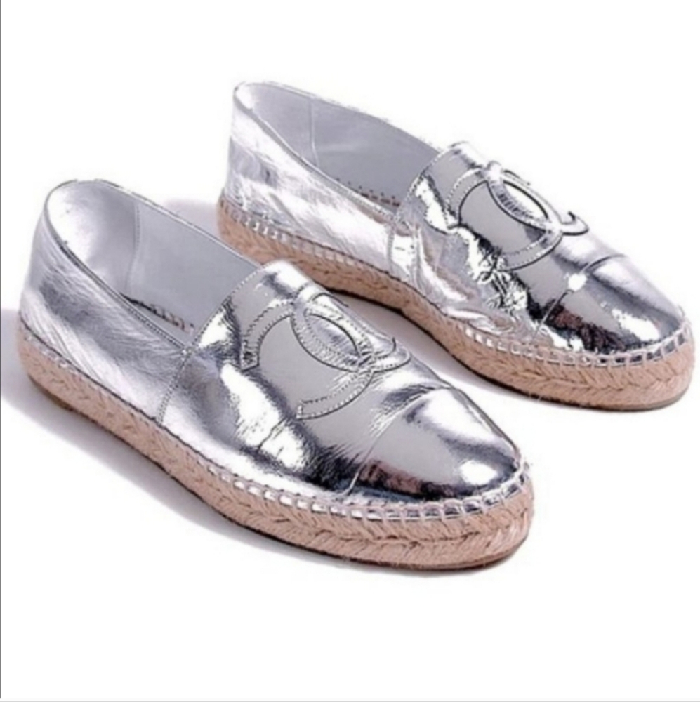 Chanel 19C Silver Laminated Leather CC Logo Double Sole Espadrille
